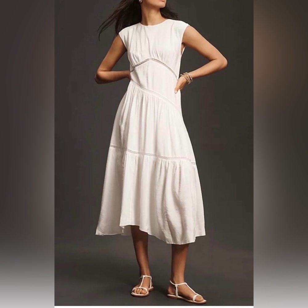 FRAME Gathered Seam Lace-inset Maxi Dress in white